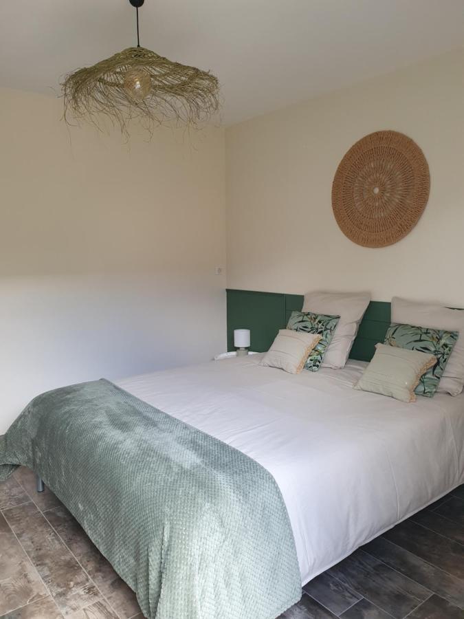 Bed and Breakfast Le Coeur De La Petite Cisse Monteaux Екстер'єр фото