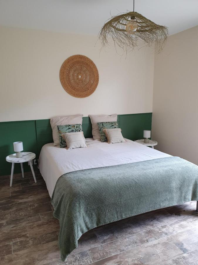 Bed and Breakfast Le Coeur De La Petite Cisse Monteaux Екстер'єр фото